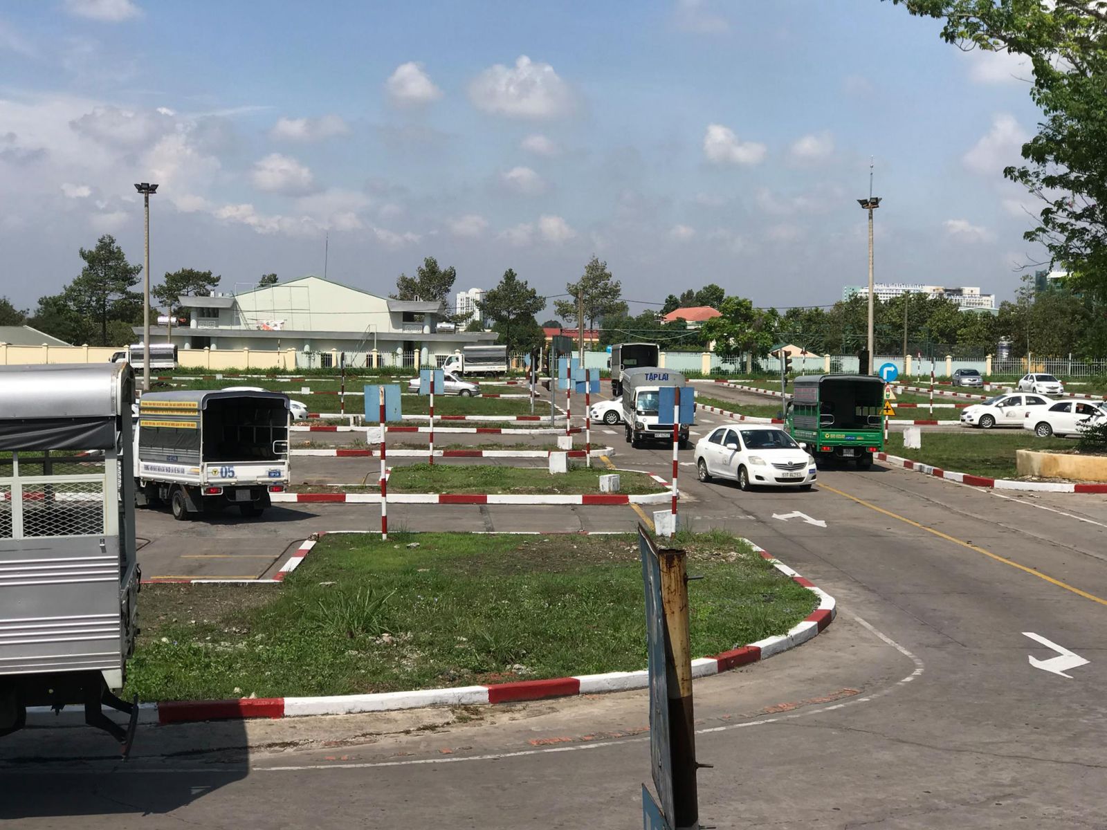 học bằng lái xe ô tô b2 long khánh